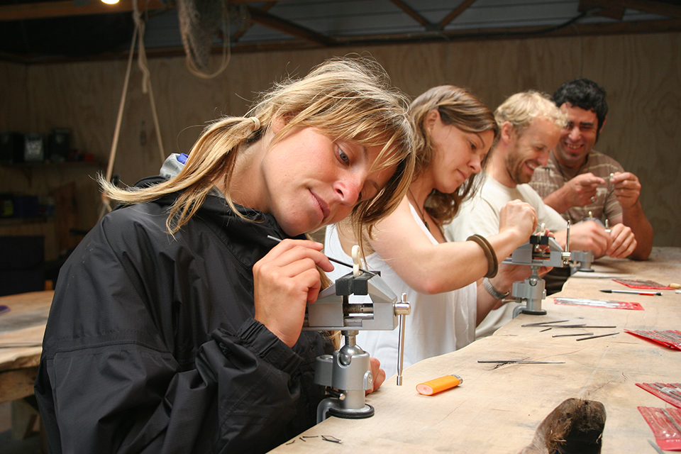 Learn Bone Carving Raglan, School groups, tuition Raglan EELS