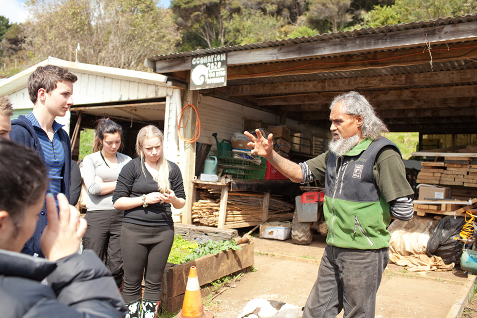 outdoor school programmes new zealand Raglan EELS